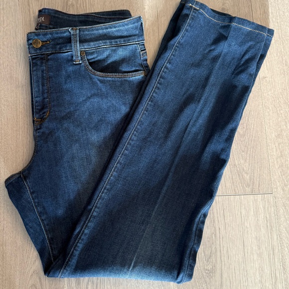 👖💙 NYDJ Marilyn Straight Jeans — Lift Tuck® Technology (Size 12) 💙👖 - Picture 2 of 8